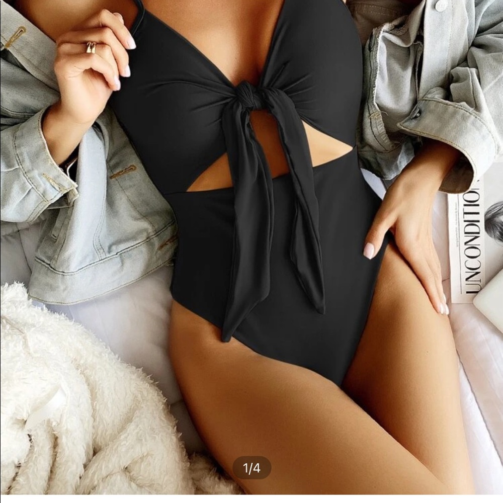 ❗️BRAND NEW, NEVER WORN❗️ Black high leg one piece swimsuit